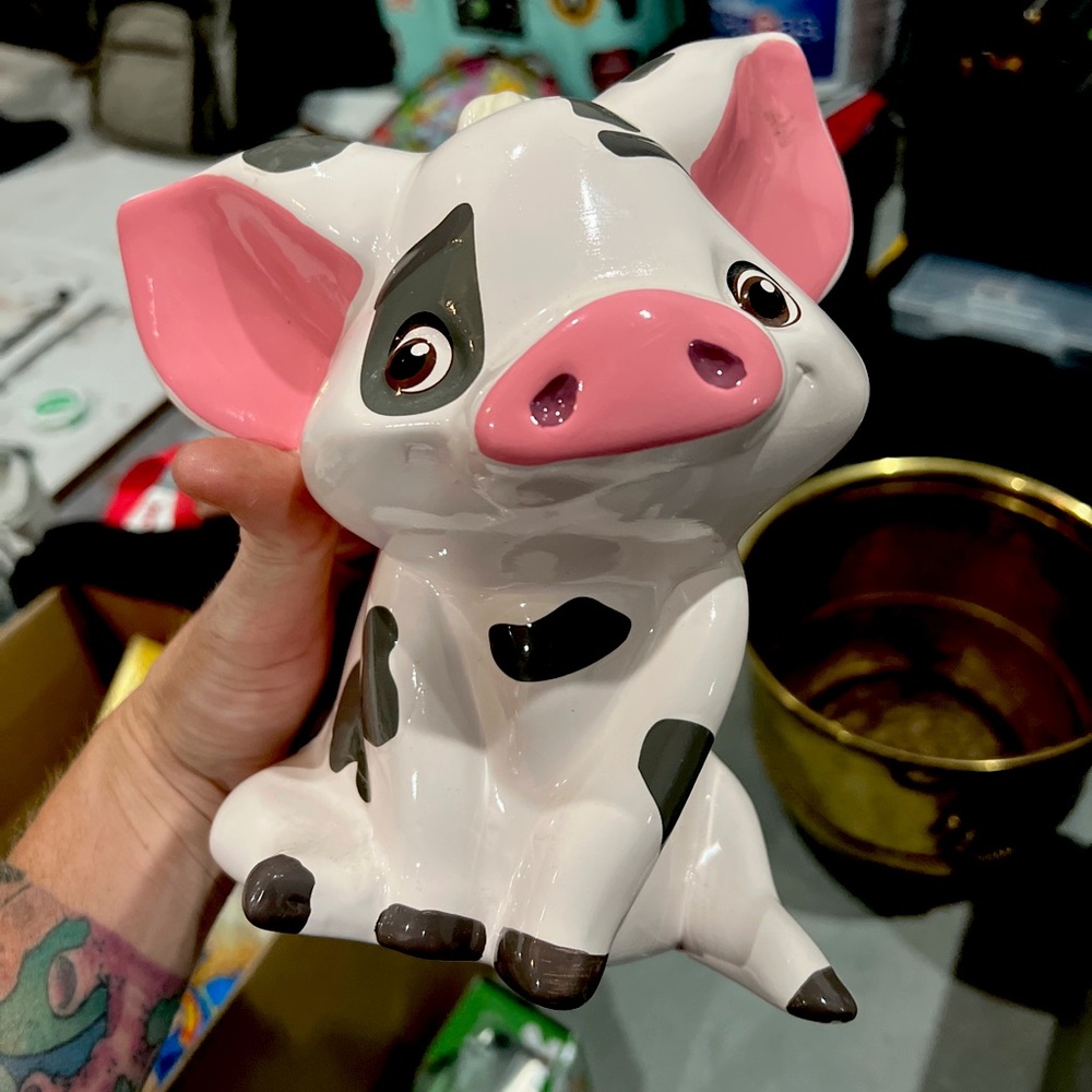 Disneys Pua Pig, piggy bank from Moana
